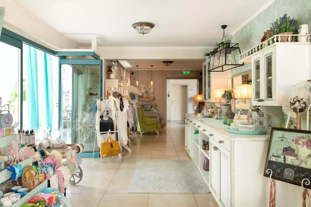 villa-anthelion-boutique-shop-03